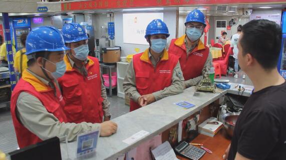 國網霞浦供電公司 服務地攤經濟，助力攝影旅游復蘇